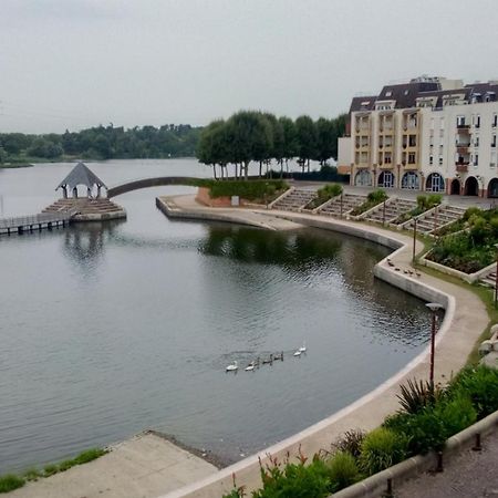 Vue Exceptionnelle Sur Le Lac Créteil Exterior foto